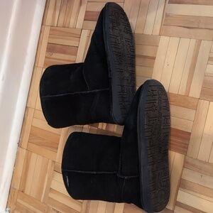 BearPaw Emma Sheepskin Wool Lining Winter Boots Size 8